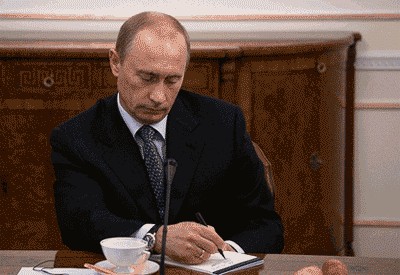 О чем пишет Путин?