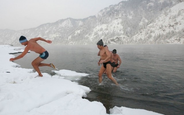 Как жили «моржи» в СССР - эти фото говорят сами за себя