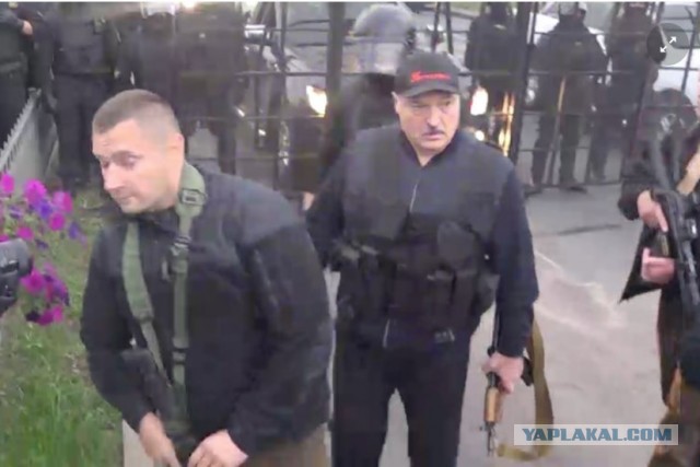 Лукашенко приехал с проверкой