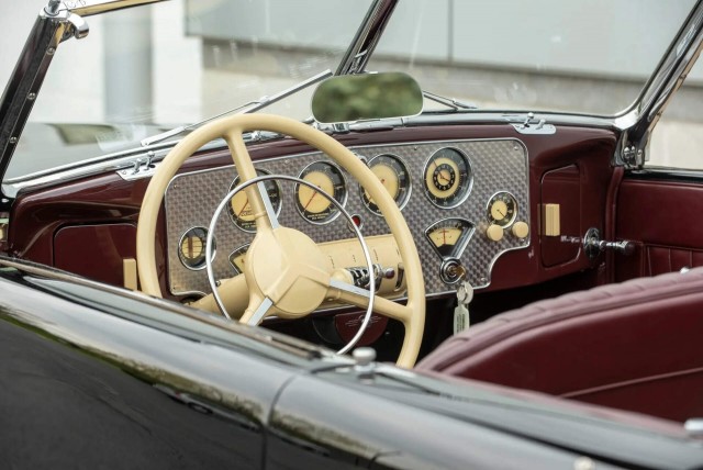 1937 Cord 812 Phaeton. Автопятница №150.