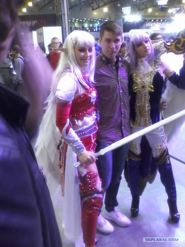 Девушки Игромира