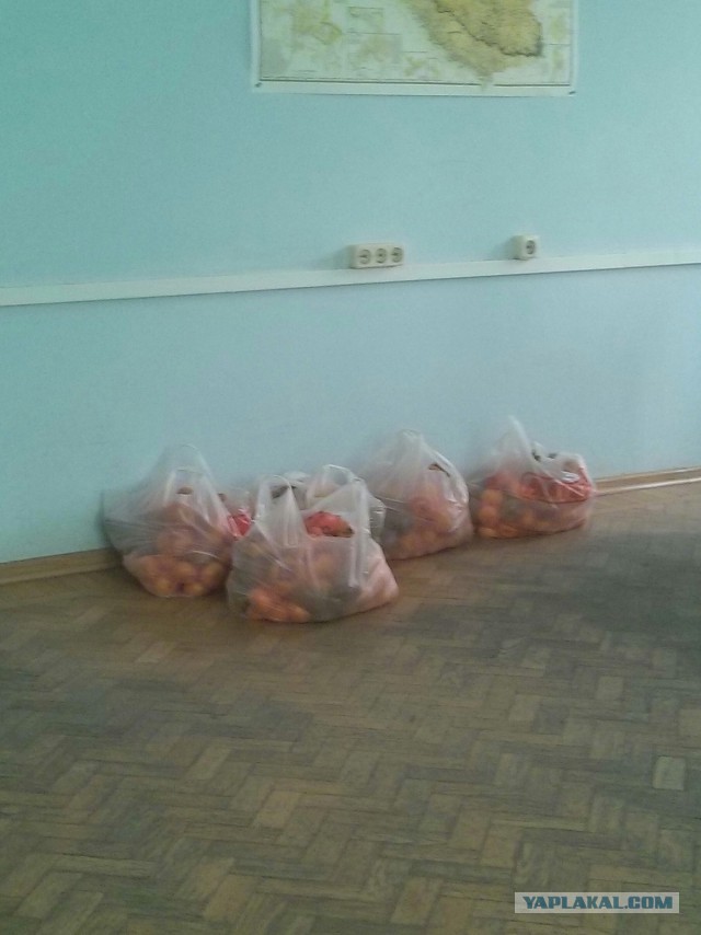 Что дарят компании своим сотрудникам на Новый год