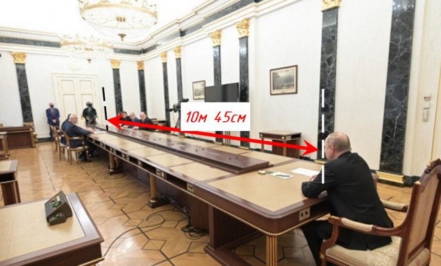 Заправка где-то в Донецкой области