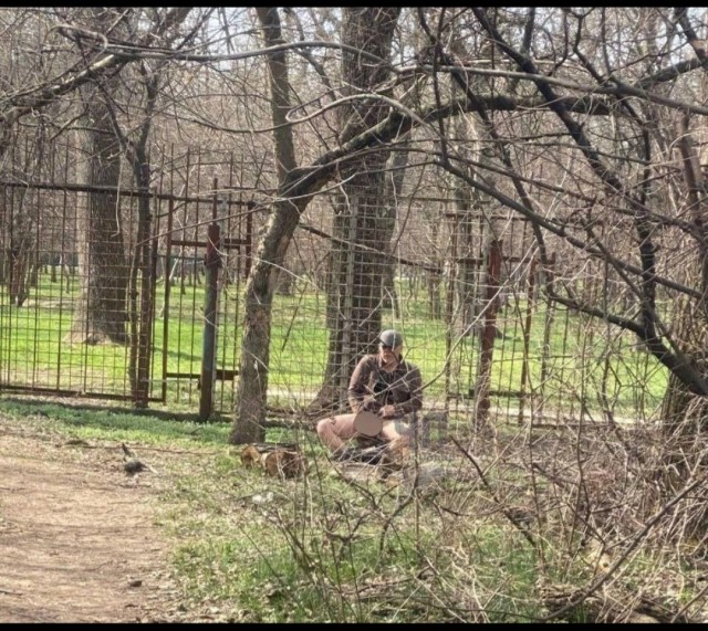 В Краснодаре мужчина удовлетворял себя на глазах у детей в Чистяковской роще