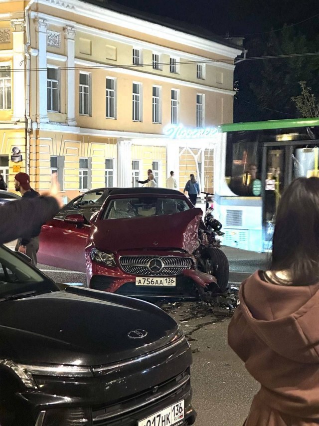 ДТП. ААА и Маршрутка на боку