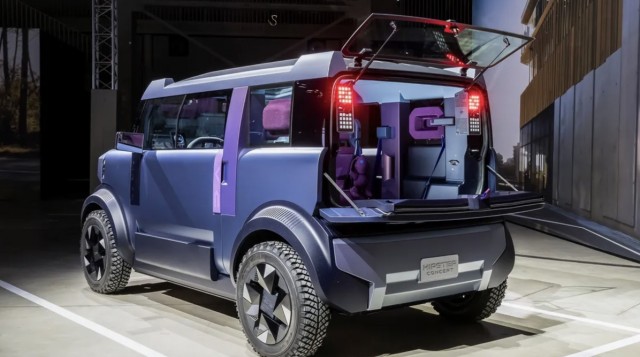 Dacia показала мини-кроссовер Hipster с «квадратным» дизайном