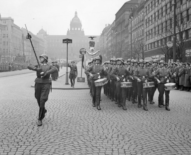 Редкие кадры и архивные снимки 11.03.26