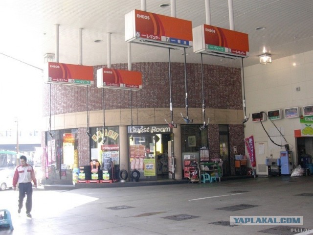 Зачем в СССР строили "летающие" АЗС и что с ними стало