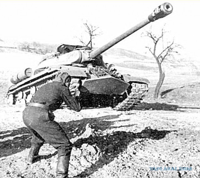 ИС-2 — тяжёлый молот гвардии