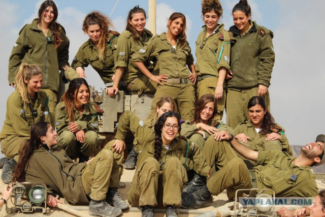 Леонид Парфенов сменил гражданство и сбежал из России