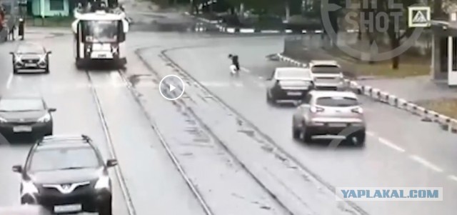 Момент жёсткого ДТП в Нижнем Новгороде