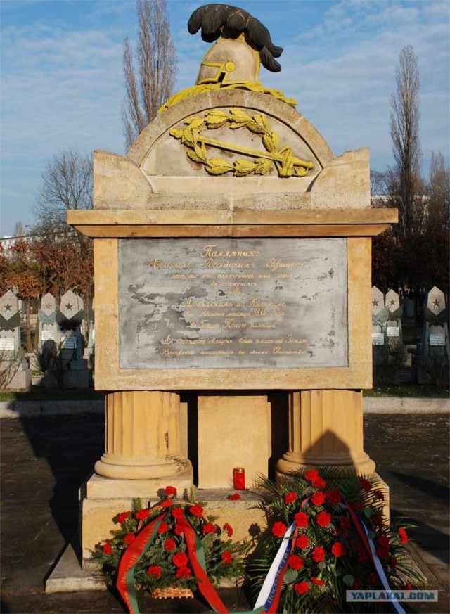 Красивые надгробия и Странные памятники