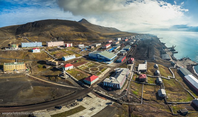 Баренцбург: российский город в Норвегии