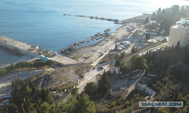 Заброшенный санаторий в Алуште 2
