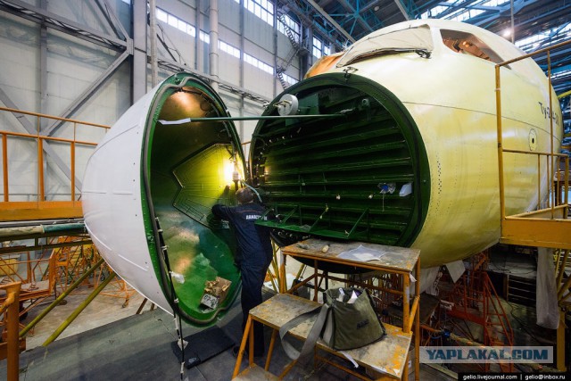 Производство самолётов Ил-76 и Ту-204