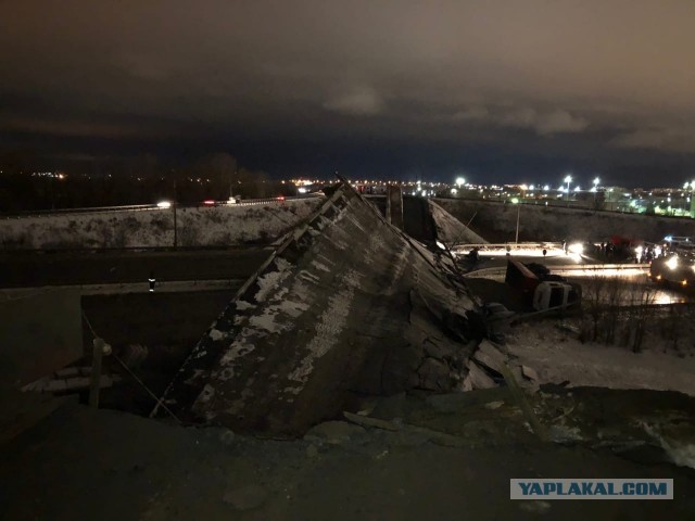 В Оренбурге рухнул мост на улице Терешковой