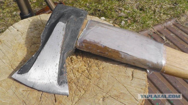 Кованый топор