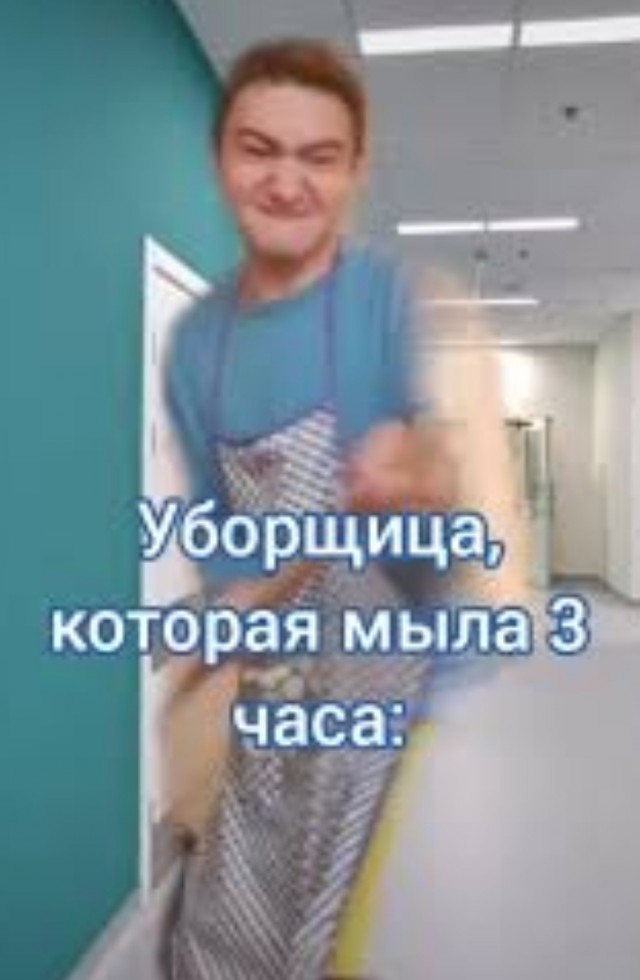 Польский парламентарий при помощи огнетушителя затушил менору, зажженную по случаю Хануки