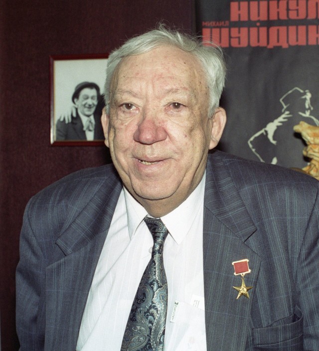 Интересные снимки известных людей 03.03.26