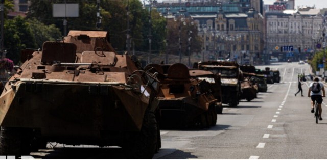 Колонна военной техники не примет участие в параде 9 мая в Москве