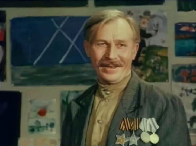 7 июля родился актер Иван Лапиков