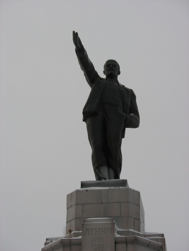 Ленин разный))