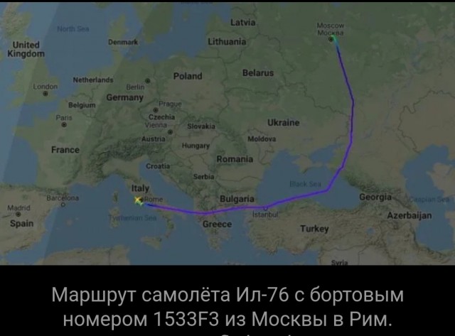 Блогеры озадачены, почему летевшие в Италию Ил-76 сделали странный крюк.