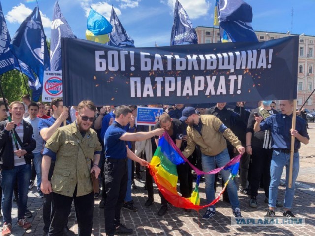 Аэропорт Донецка. Взлёт на "Трансаэро" на Москву