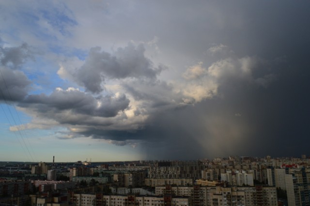 Квартира, в бетоне, жисть на стройке...