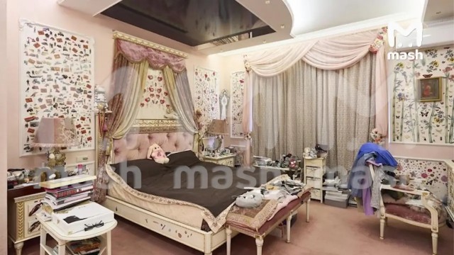 Полина Лурье продаёт ту самую квартиру в Хамовниках, за которую судилась с Долиной почти год