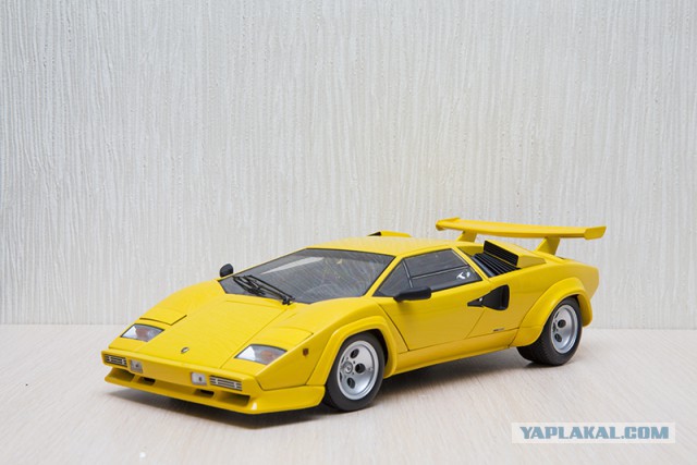 Lamborghini в масштабе 1:18