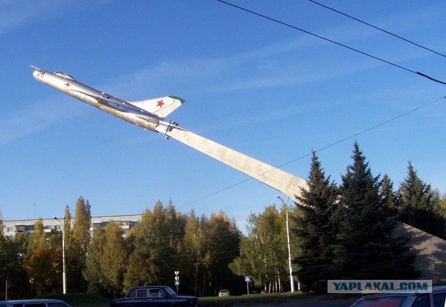 Дарите детям самолёты!