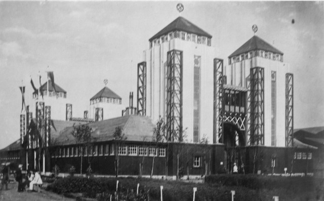 На месте парка Горького 90 лет назад...