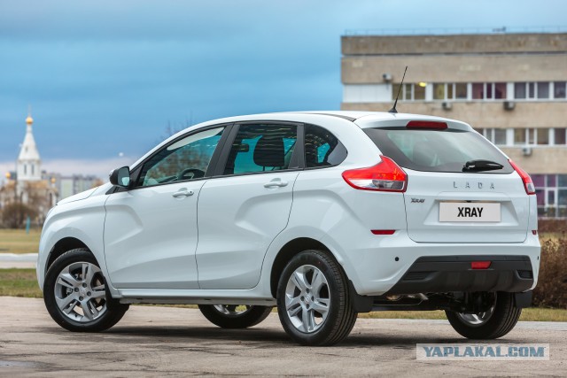 АвтоВАЗ за ночь распродал первую партию Lada Vesta