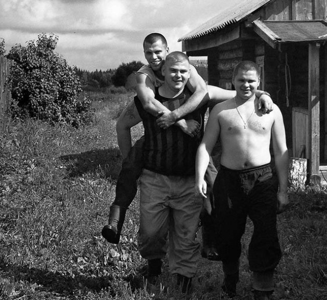 По XX веку с фотоаппаратом