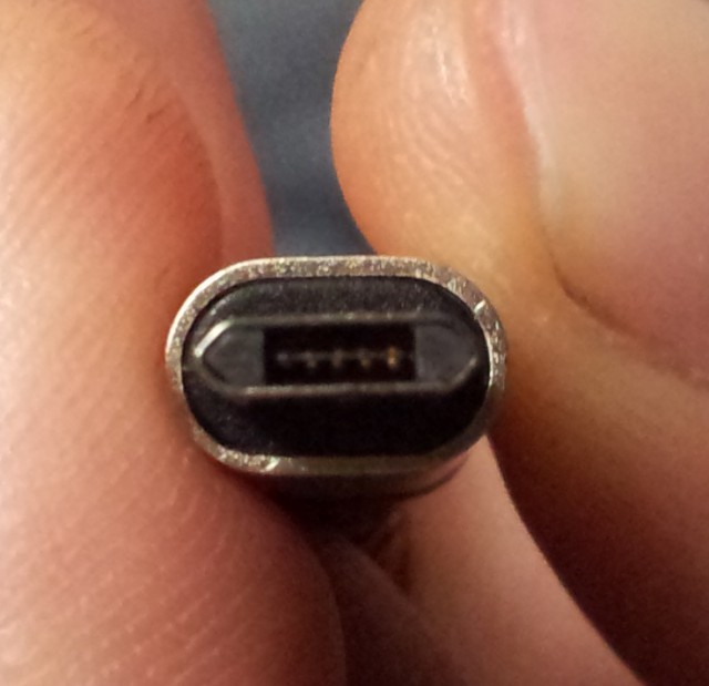 Микро USB - крик души.