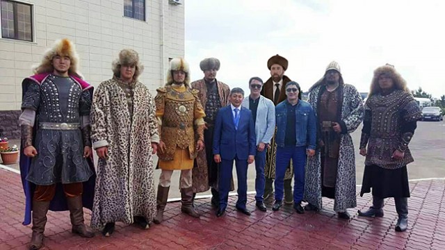 Дядя из Казахстана прислал фото