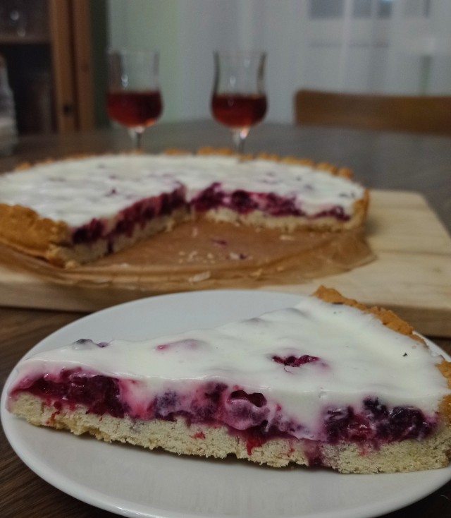 Пирог с брусникой.
