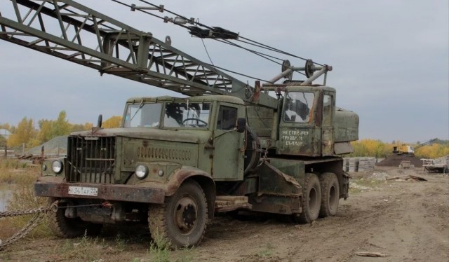 КрАЗ-257 – легендарный советский грузовик с кабиной на деревянном каркасе