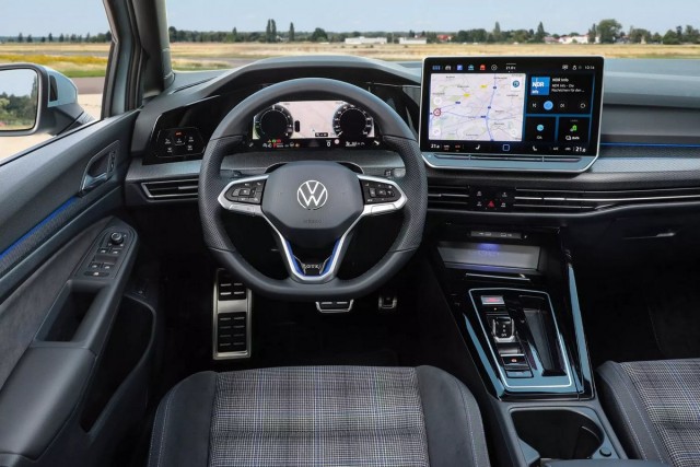 50 лет Volkswagen Golf