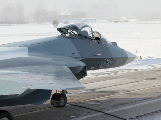 Кто же король неба? F-35 или T-50?