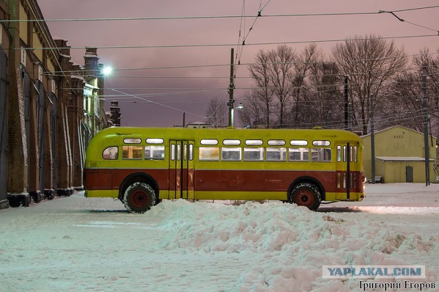 Автобус ЗиС-154 - новый экспонат Музея Электрическ