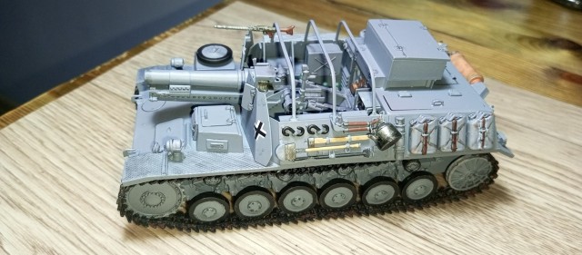 Клеим танчики