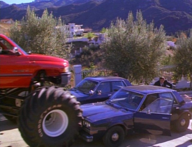 Арабы задали новый стандарт понтов — ширина автомобиля