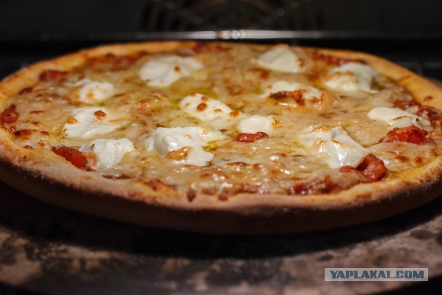 Пицца с Пармской ветчиной (Pizza Prosciutto Crudo)