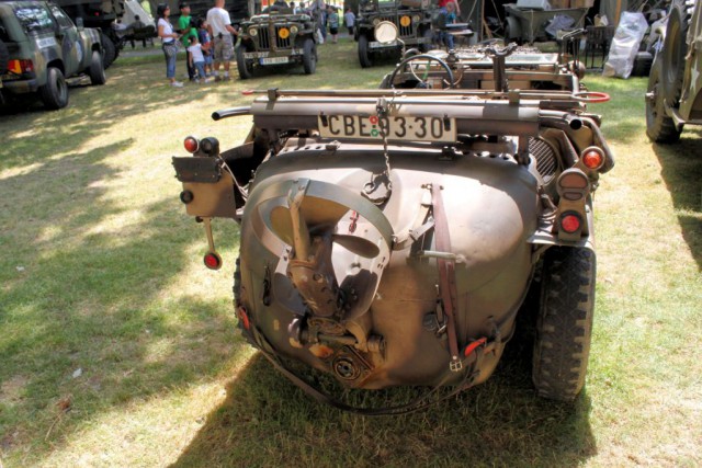 Жук-плавунец: тест-драйв Volkswagen Type 166 Schwimmwagen