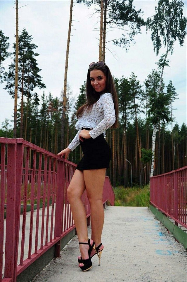 Девушки на каблуках