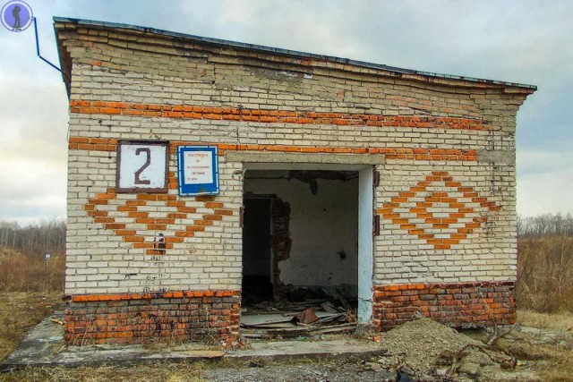 Заброшенный ракетный арсенал бывшего военного аэродрома "Кулон" в Переяславке