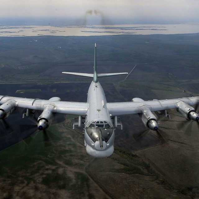 МД-80  заходит на на посадку