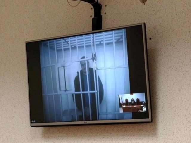 Мужчина, обвиняемый в хулиганском нападении на пожилого ученого РАН, останется под стражей